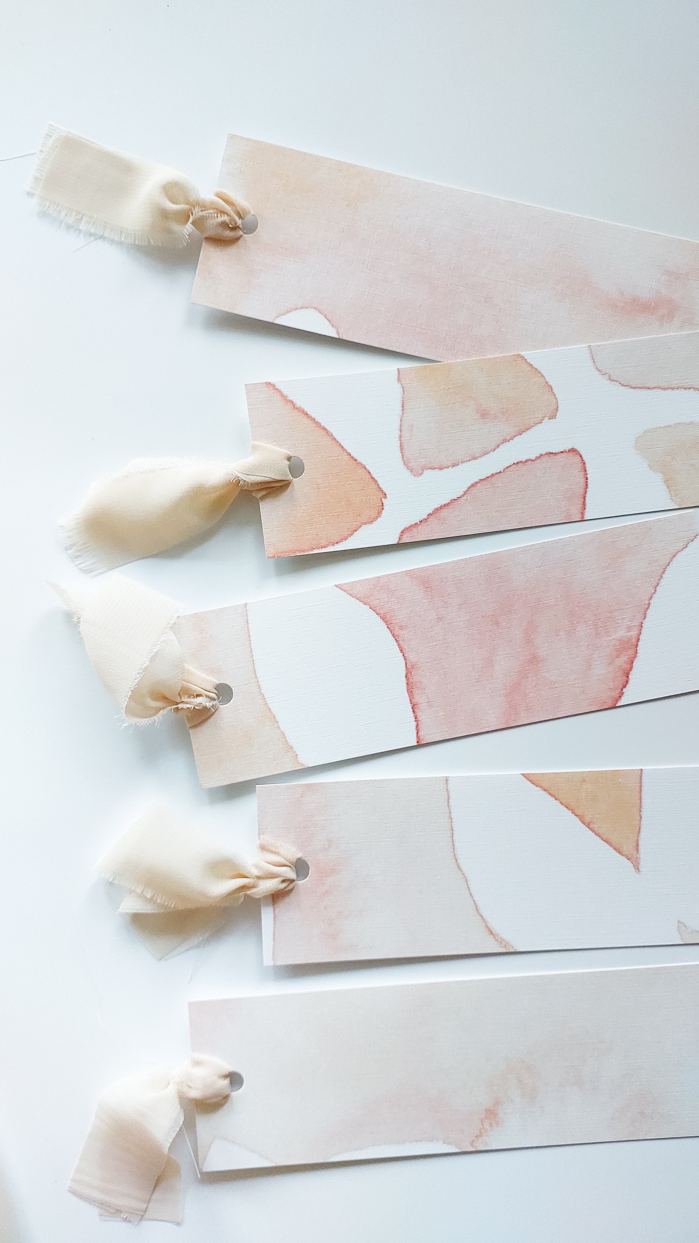 BOOKMARKS - PEACH NEGATIVE BOTANICAL