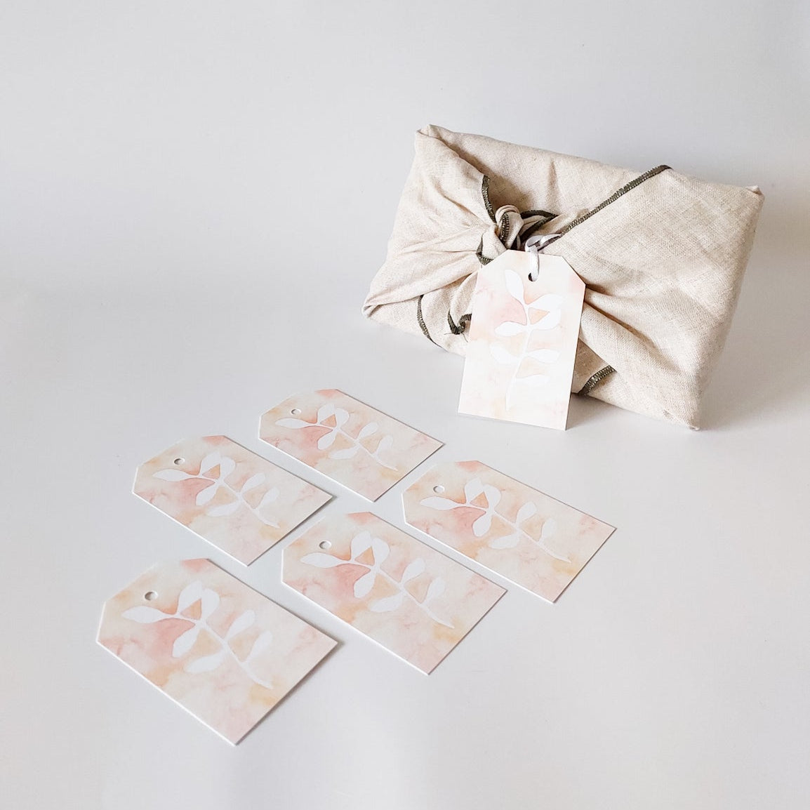 GIFT TAGS | PEACH NEGATIVE BOTANICAL